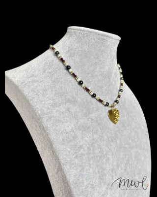 Naszyjnik z kamieni naturalnych: PERŁA CZARNA, MASA PERŁOWA, GRANAT