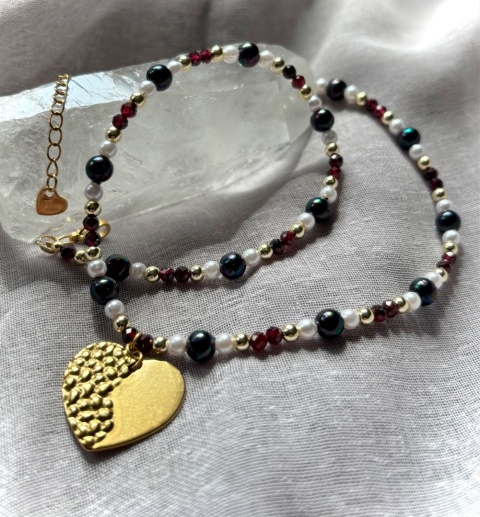 Naszyjnik z kamieni naturalnych: PERŁA CZARNA, MASA PERŁOWA, GRANAT