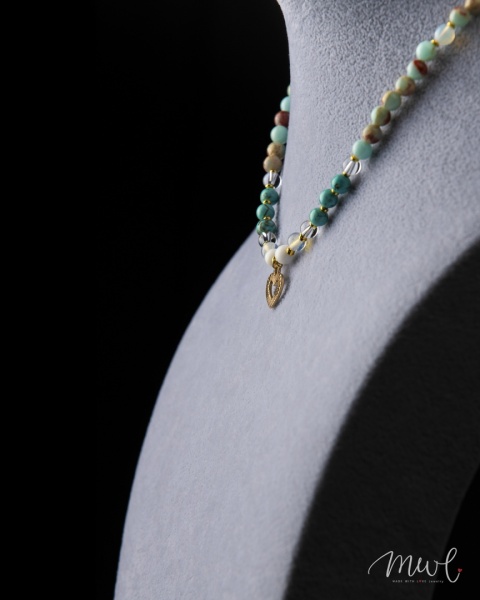 Naszyjnik z kamieni naturalnych: TURKUS, JASPIS, HEMATYT, KRYSZTAŁ GÓRSKI